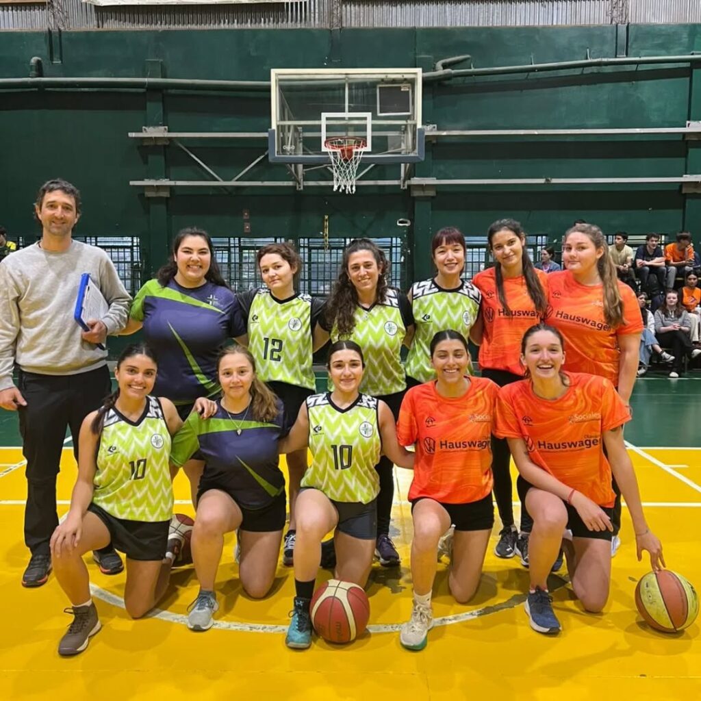 Instagram post from deportesunicen. This post is in position 1.
